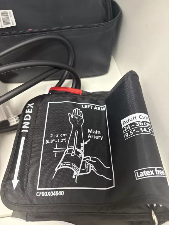 CIŚNIENIOMIERZ ACCUMED MA90 W ETUI
