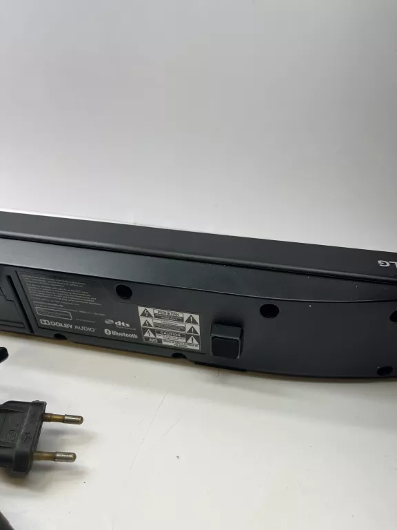 SOUNDBAR LG SJ3 DGBRLLZ + SUBWOOFER + PILOT