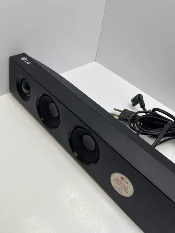 SOUNDBAR LG SJ3 DGBRLLZ + SUBWOOFER + PILOT