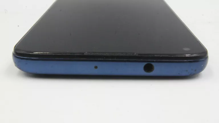SMARTFON MOTOROLA MOTO G9 PLUS 4/128GB KOMPLET
