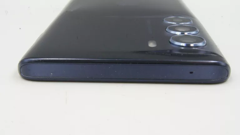 SMARTFON MOTOROLA MOTO G200 8/128GB KOMPLET SPUCHNIĘTA BATERIA