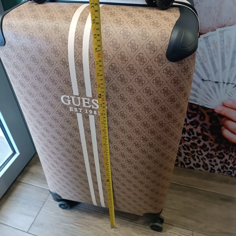 2-walizki-guess-pojemnosc-64