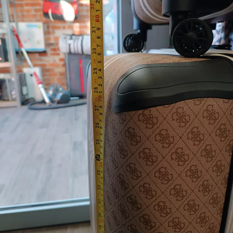 2-walizki-guess-szerokosc-dluzszy-bok-43