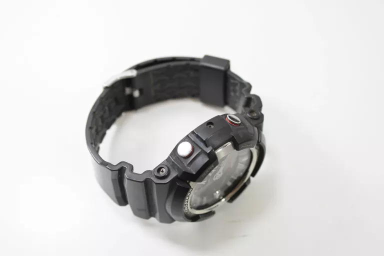ZEGAREK MĘSKI CASIO G-SHOCK GA-200