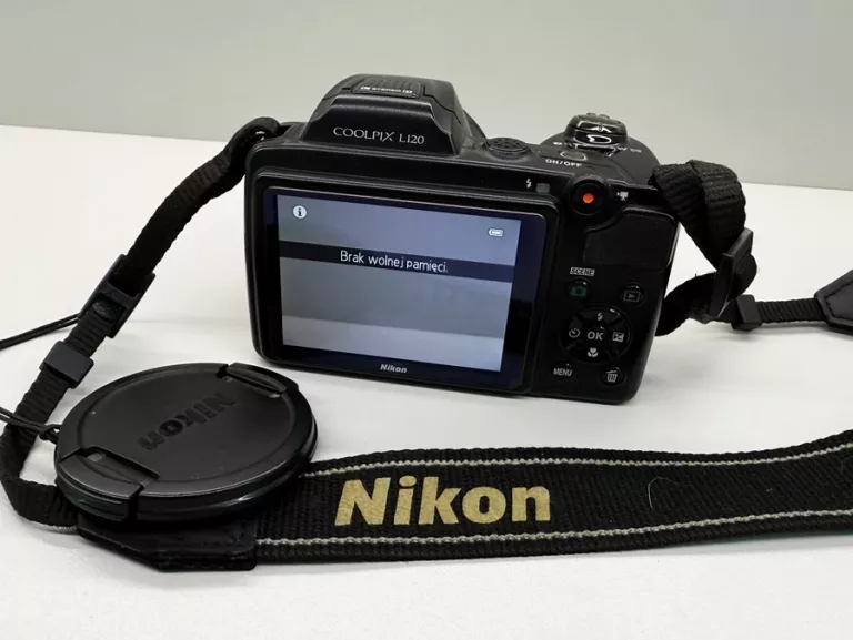 APARAT NIKON COOLPIX L120