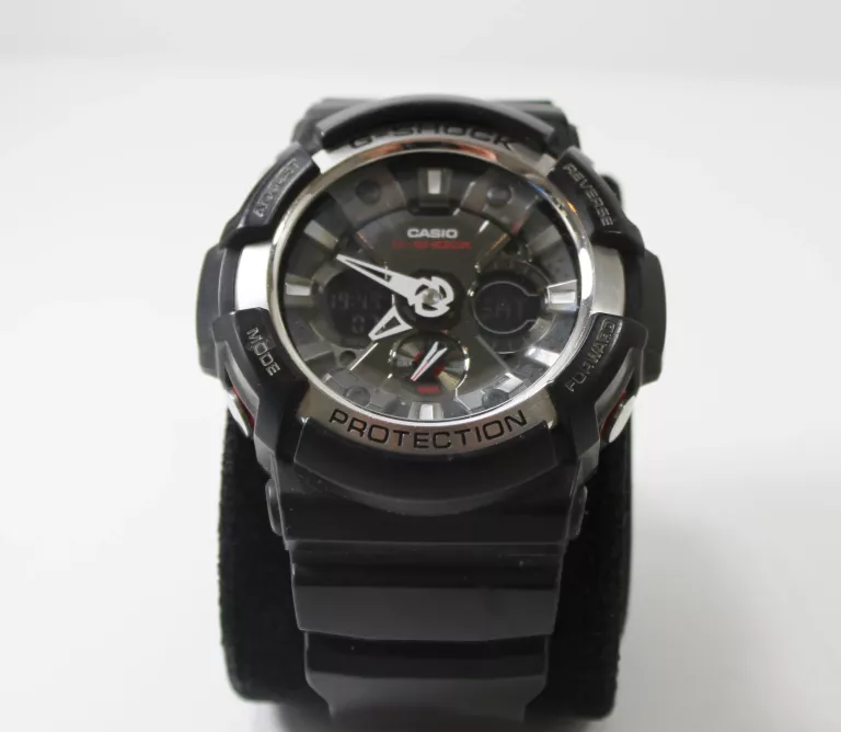 ZEGAREK MĘSKI CASIO G-SHOCK GA-200