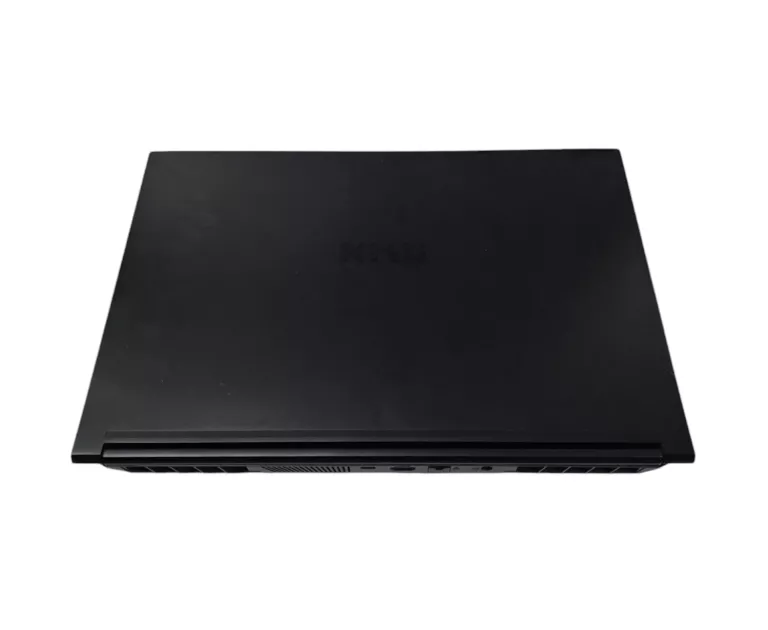 LAPTOP XMG CORE 15 - RYZEN 5 4600H / 16 GB RAM / 128GB / 1TB / RTX 3060