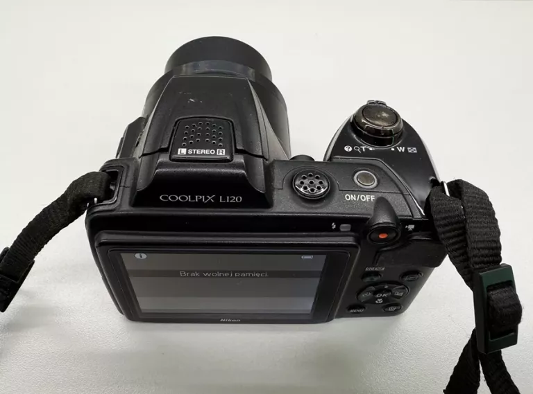 APARAT NIKON COOLPIX L120