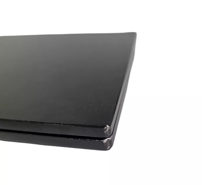 LAPTOP XMG CORE 15 - RYZEN 5 4600H / 16 GB RAM / 128GB / 1TB / RTX 3060