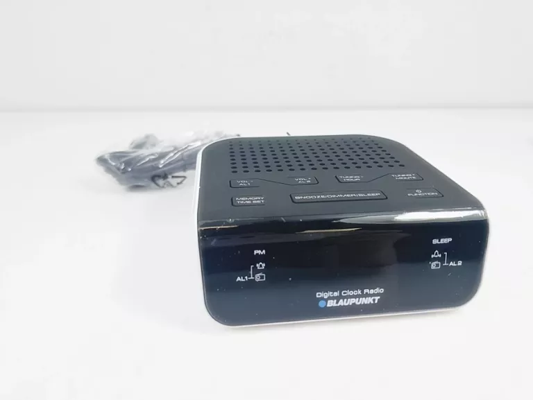 MAŁY RADIOBUDZIK BLAUPUNKT CR5WH ZEGAR RADIO FM