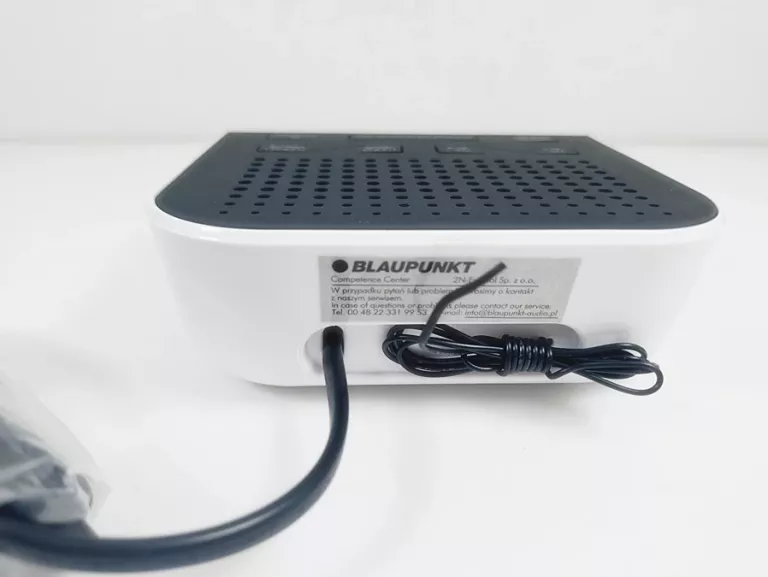 MAŁY RADIOBUDZIK BLAUPUNKT CR5WH ZEGAR RADIO FM