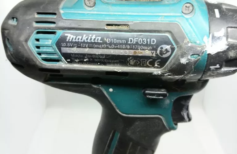 ZAKRĘTARKA MAKITA DF031D 2XAKU ŁAD