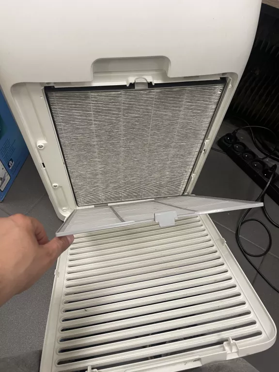 OCZYSZCZACZ POWIETRZA PHILIPS AC2889