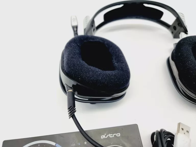 SŁUCHAWKI ASTRO A40 TR + MIXAMP PRO TR DO PLAYSTATION / PC