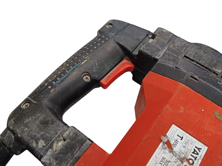 MŁOT DŁUTUJĄCY YT-82133 15J 4,8KGW SDS-MAX