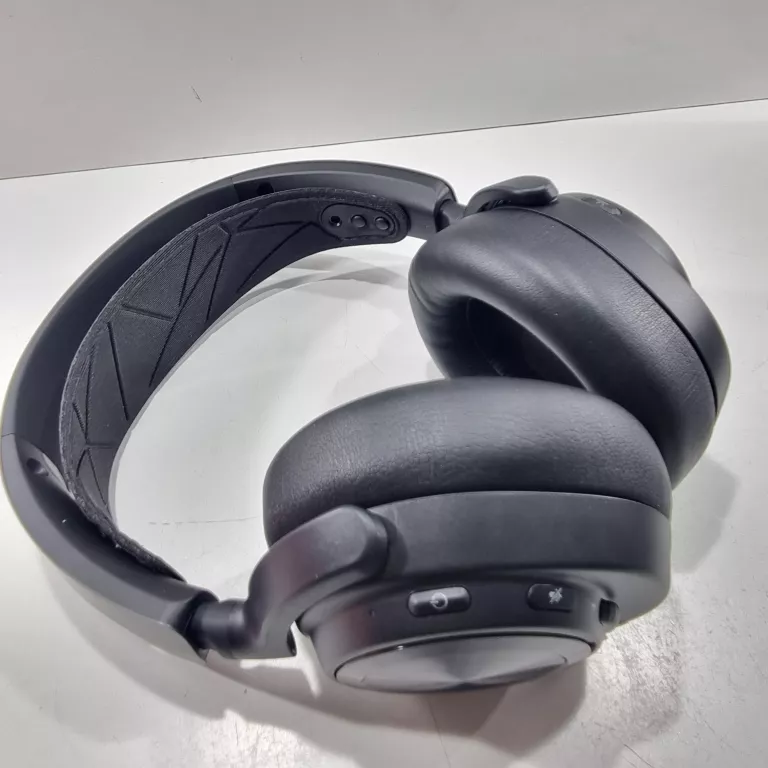 SŁUCHAWKI BEZPRZEWODOWE NAUSZNE STEELSERIES ARCTIS NOVA PRO WIRELESS