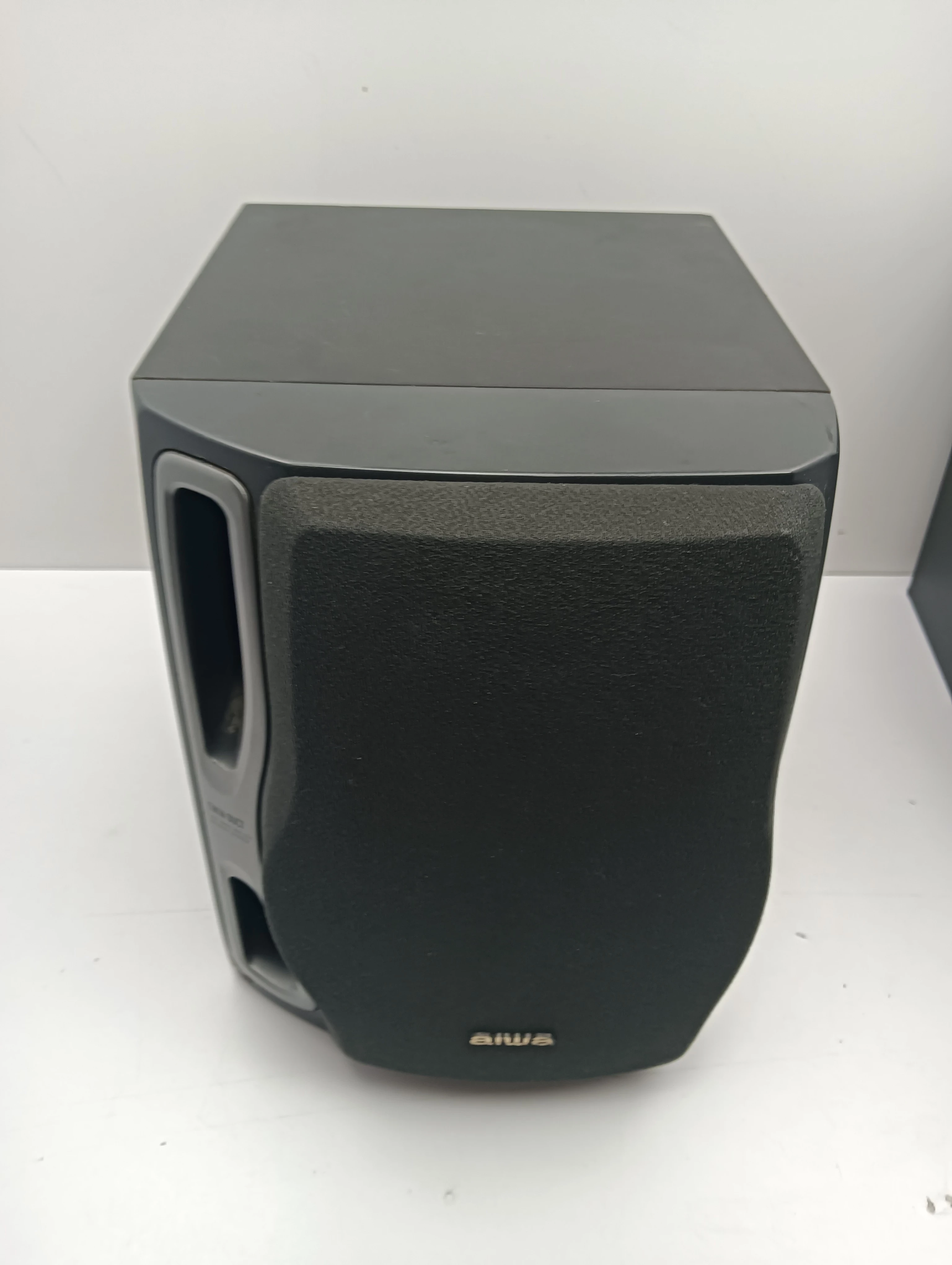 wieza-aiwa-nsx-v900-2x-glosnik-aiwa-uszkodzone-cd-i-tape-kod-producenta-nsx-v400