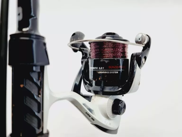PROLOGIC C-SERIES COMPACT WĘDKA 2,4 M 2,25 LB KOŁOWROTEK JAXON