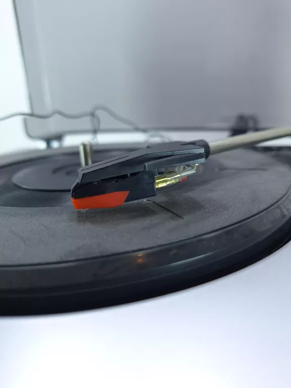 ADAPTER GRAMOFON Z RADIEM ELTA W PUDEŁKU