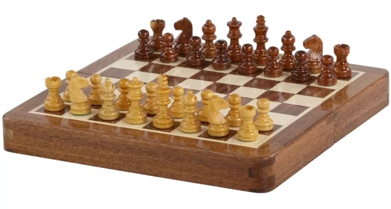 SZACHY MAGNETYCZNE MINI Z INTARSJOWANĄ SZACHOWNICĄ 18 CM