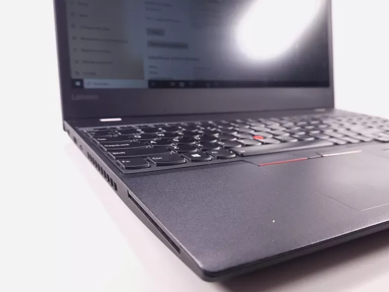 LAPTOP LENOVO THINKPAD T570 I5-7200 8GB/1TB UHD620