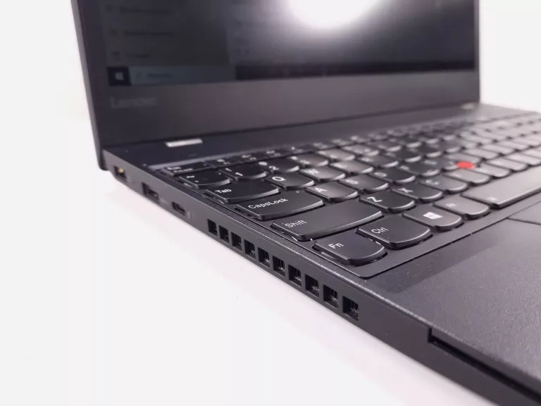 LAPTOP LENOVO THINKPAD T570 I5-7200 8GB/1TB UHD620