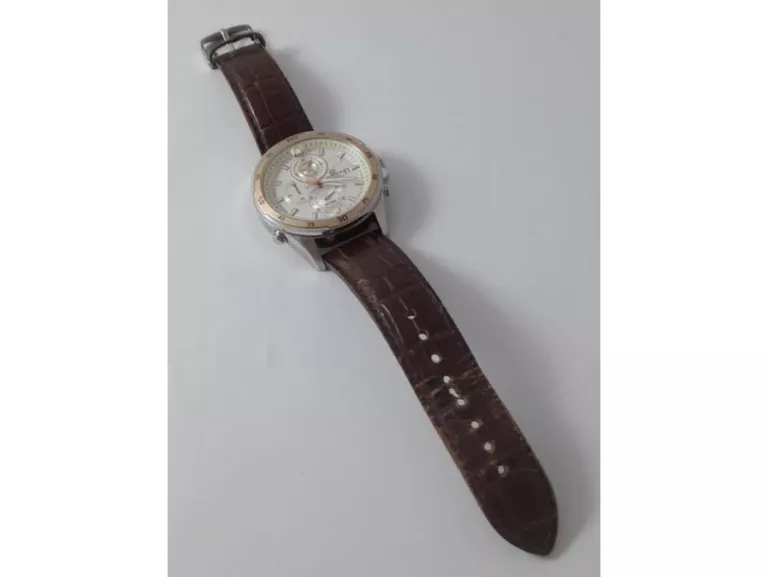 ZEGAREK CASIO EFR-547