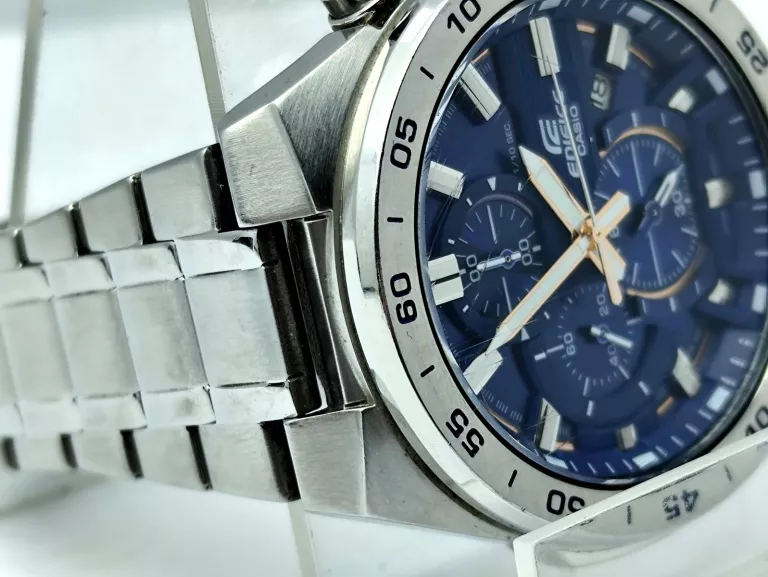 ZEGAREK CASIO EDIFICE EFR-564