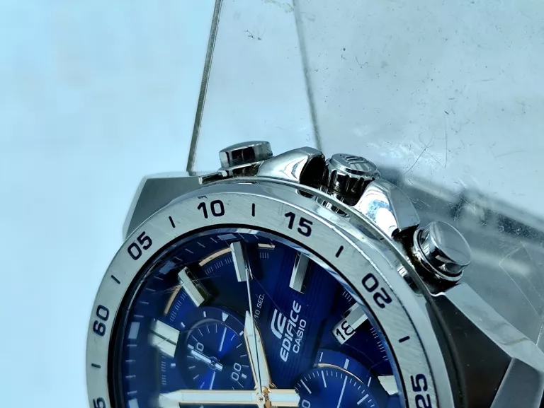 ZEGAREK CASIO EDIFICE EFR-564