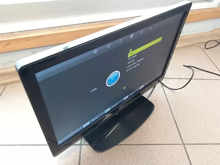TELEWIZOR OK 19" LED TV +PILOT