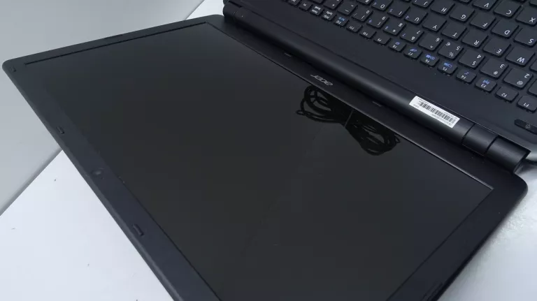 LAPTOP ACER E1 V5WE2 E1-572 I7-4500U 15,6" 8/180GB SSD