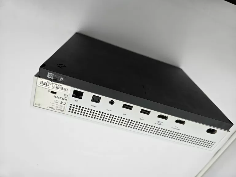 KONSOLA XBOX ONE S 500GB 1681 PAD GRA