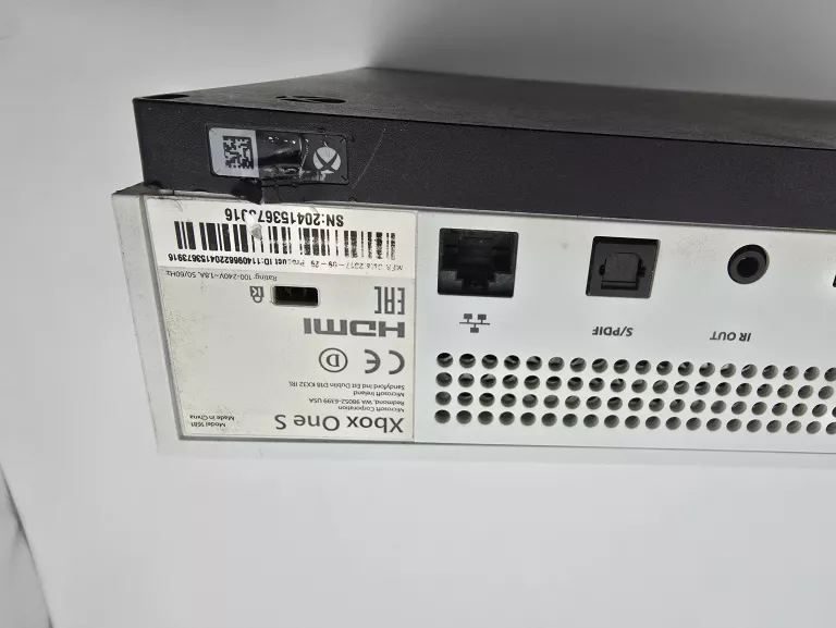 KONSOLA XBOX ONE S 500GB 1681 PAD GRA