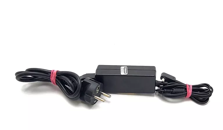 laptop-acer-aspire-3-przekatna-ekranu-1560