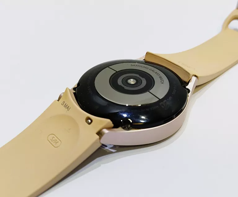 SMARTWATCH SAMSUNG GALAXY WATCH 4 SM-4860 ZŁOTY