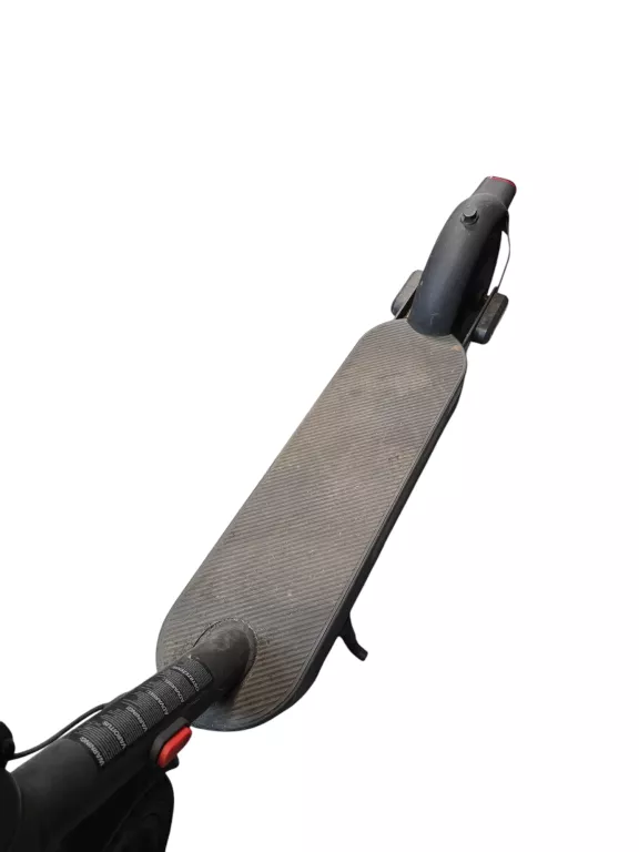 HULAJNOGA ELEKTRYCZNA XIAOMI ELECTRIC SCOOTER 4 PRO 700W, 45KM, 20KM/H