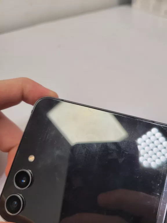 TELEFON SAMSUNG GALAXY Z FLIP 5 8/512 GB - BLOADA OPERATORA
