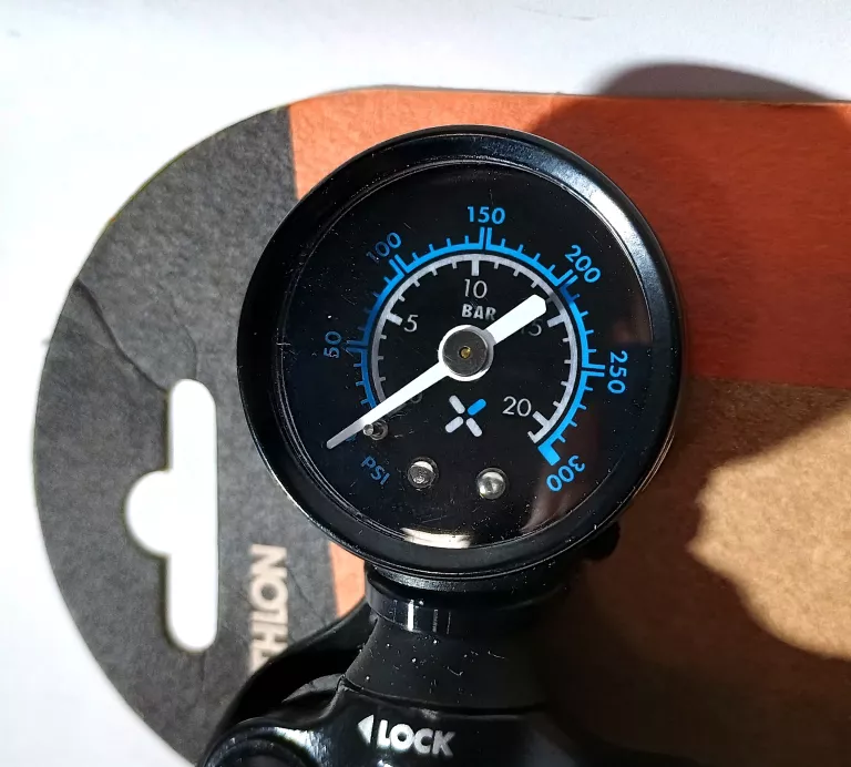 DECATHLON POMPKA B.TWIN 940