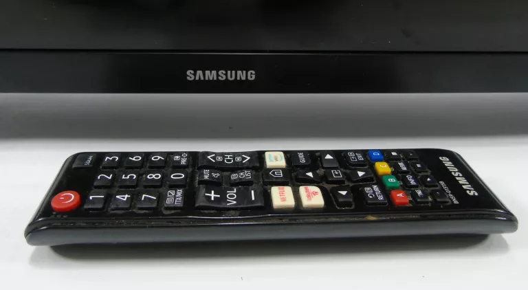TELEWIZOR SAMSUNG UE32T5302AK + PILOT