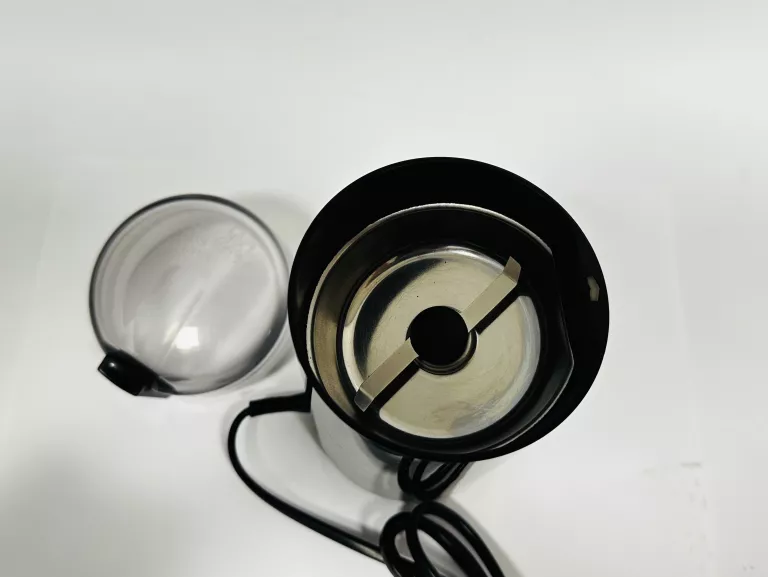 elektryczny-mlynek-do-kawy-bosch-km13-kolor-dominujacy-129357-3