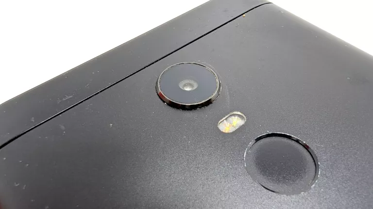TELEFON REDMI 5 PLUS 4GB/64GB