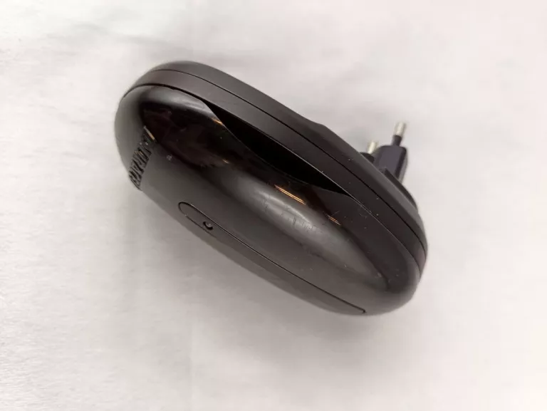 ŁADOWARKA DO BATERII AKUMULATORÓW DURACELL CEF-20