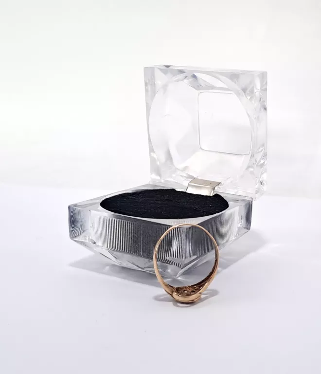 wyrob-jubilerski-uzywany-zloty-pierscionek-585202g-ean-gtin-5903772041538