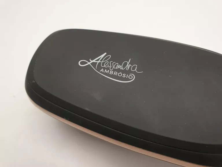 SZCZOTKA PROSTUJĄCA DO WŁOSÓW ALESSANDRA AMBROSIO AHC 29