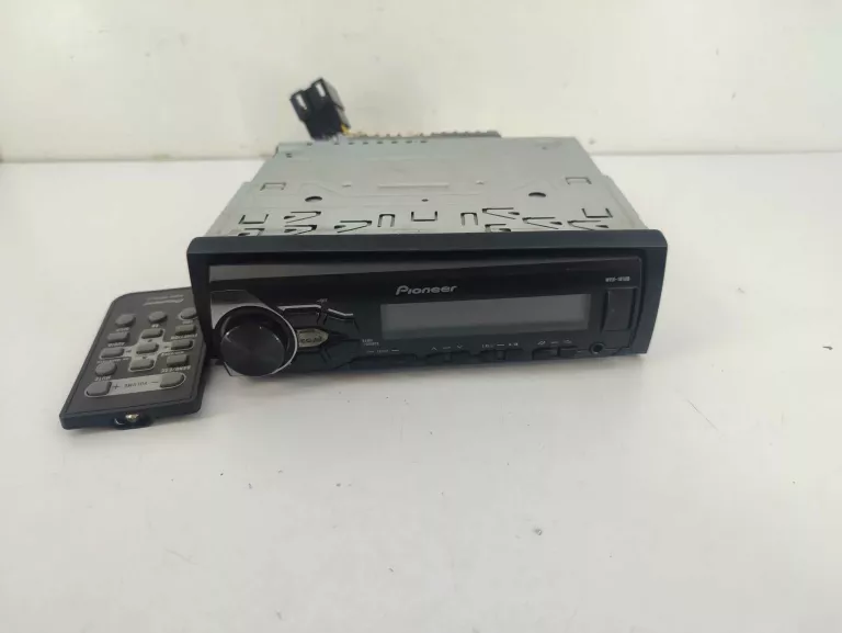 RADIO SAMOCHODOWE PIONEER MVH-160UL Z PILOTEM