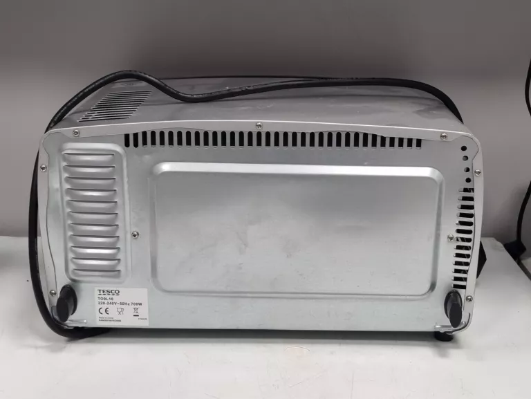 MINI PIEKARNIK TESCO 700W TO9L10