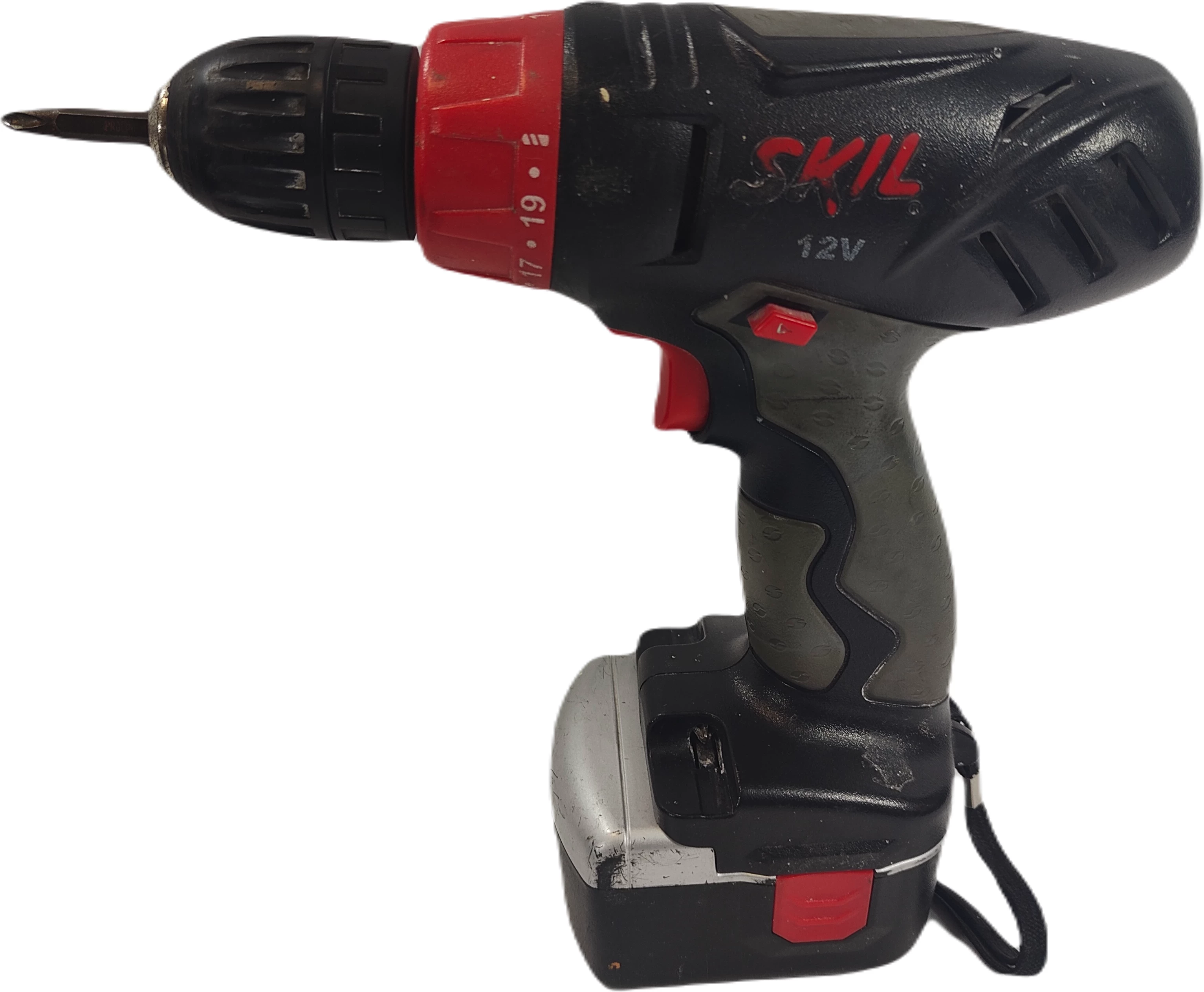 wkretarka-skil-f015200601-2006-plus-2-x-aku-i-ladowarka-walizka-stan-11323-2