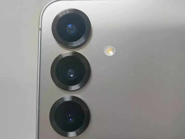 TELEFON SAMSUNG GALAXY S25 12/128GB SREBRNY OPIS!