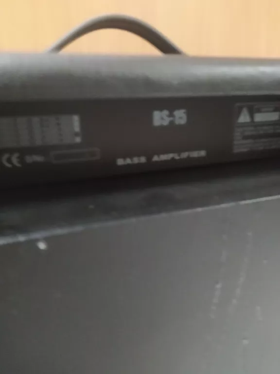 WZMACNIACZ GITAROWY G-AMP BS-15