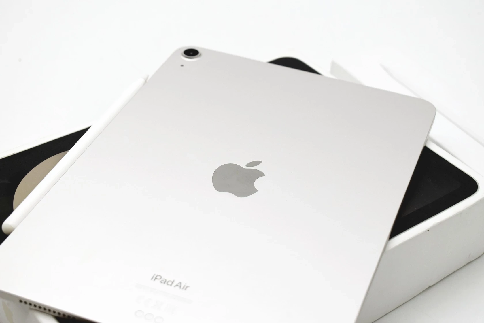 tablet-ipad-air-5-generacji-rysik-przekatna-ekranu-1090